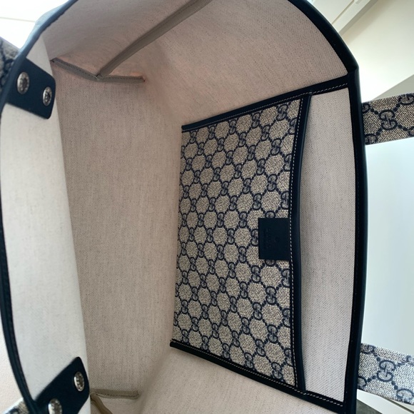 Gucci Web Loop GG Coated Canvas Tote, Made in Italy.  Dust bag included. - Picture 7 of 16